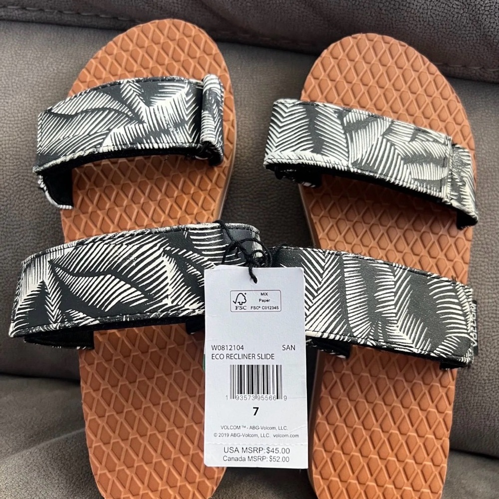 Eco Recliner Slide Sandals - Black and White